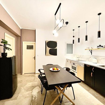 Comfy And Spacious Two Bedroom Apartment With Balcony 雅典 外观 照片