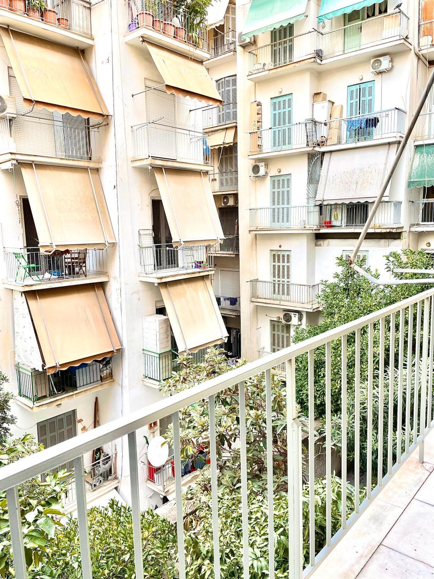 Comfy And Spacious Two Bedroom Apartment With Balcony 雅典 外观 照片