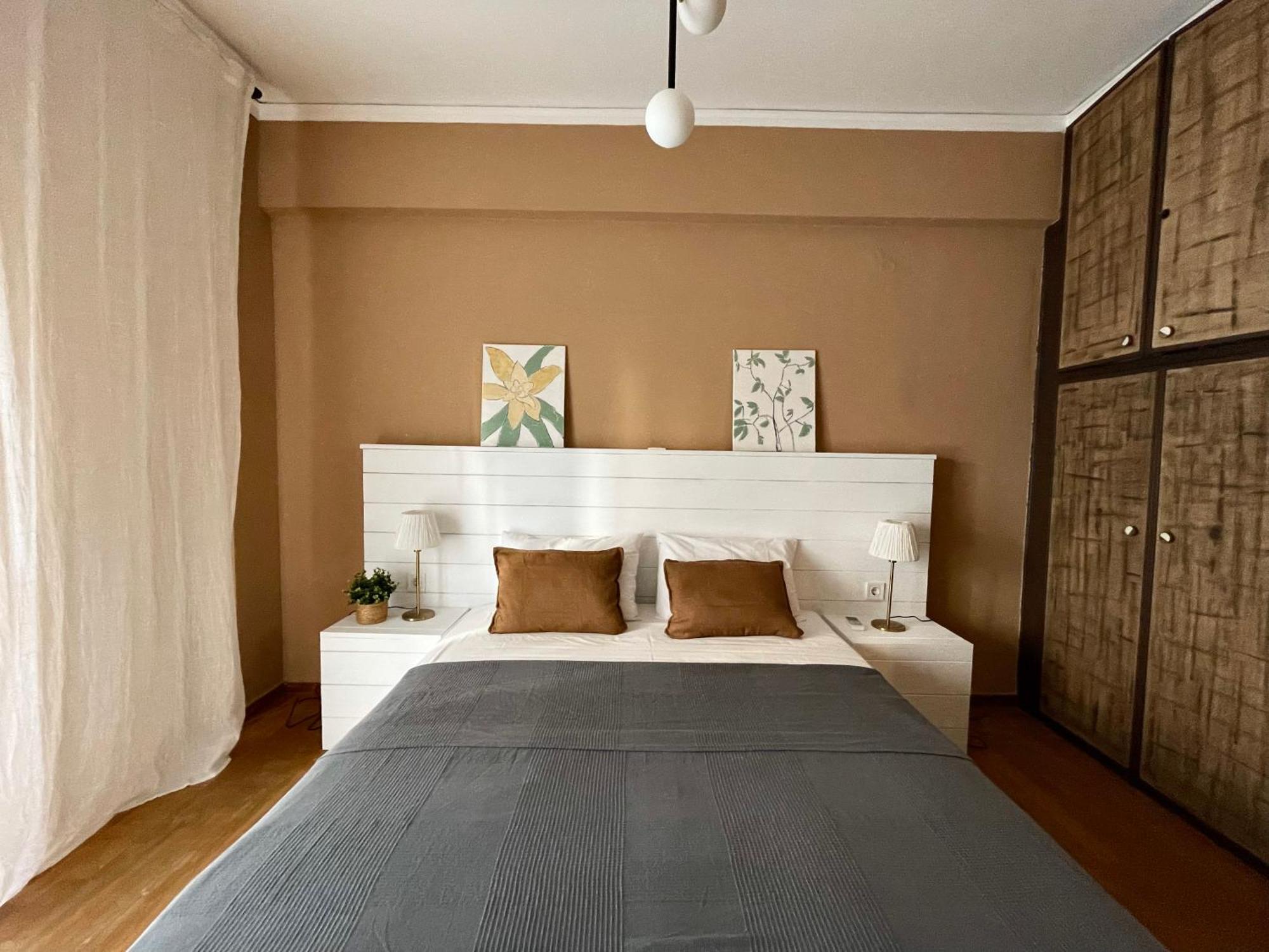 Comfy And Spacious Two Bedroom Apartment With Balcony 雅典 外观 照片